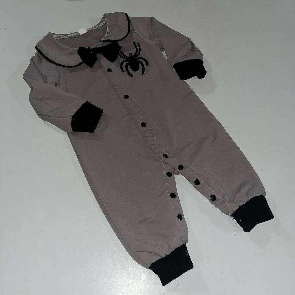 Adam’s Family Baby Pubert Grey Spider Onesie Size 9 Months (0603)